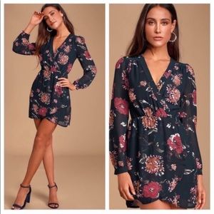 NWT Lulu’s Pretty Pretender navy floral wrap dress